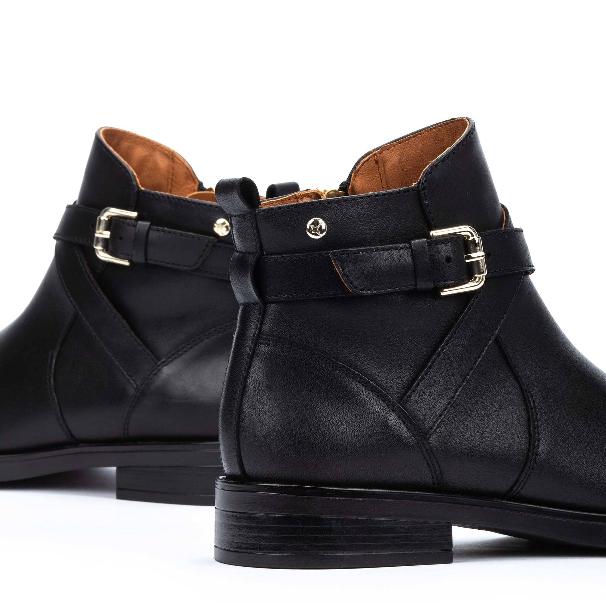 PIKOLINOS PUERTOLLANO W3C-8869 NEGRO