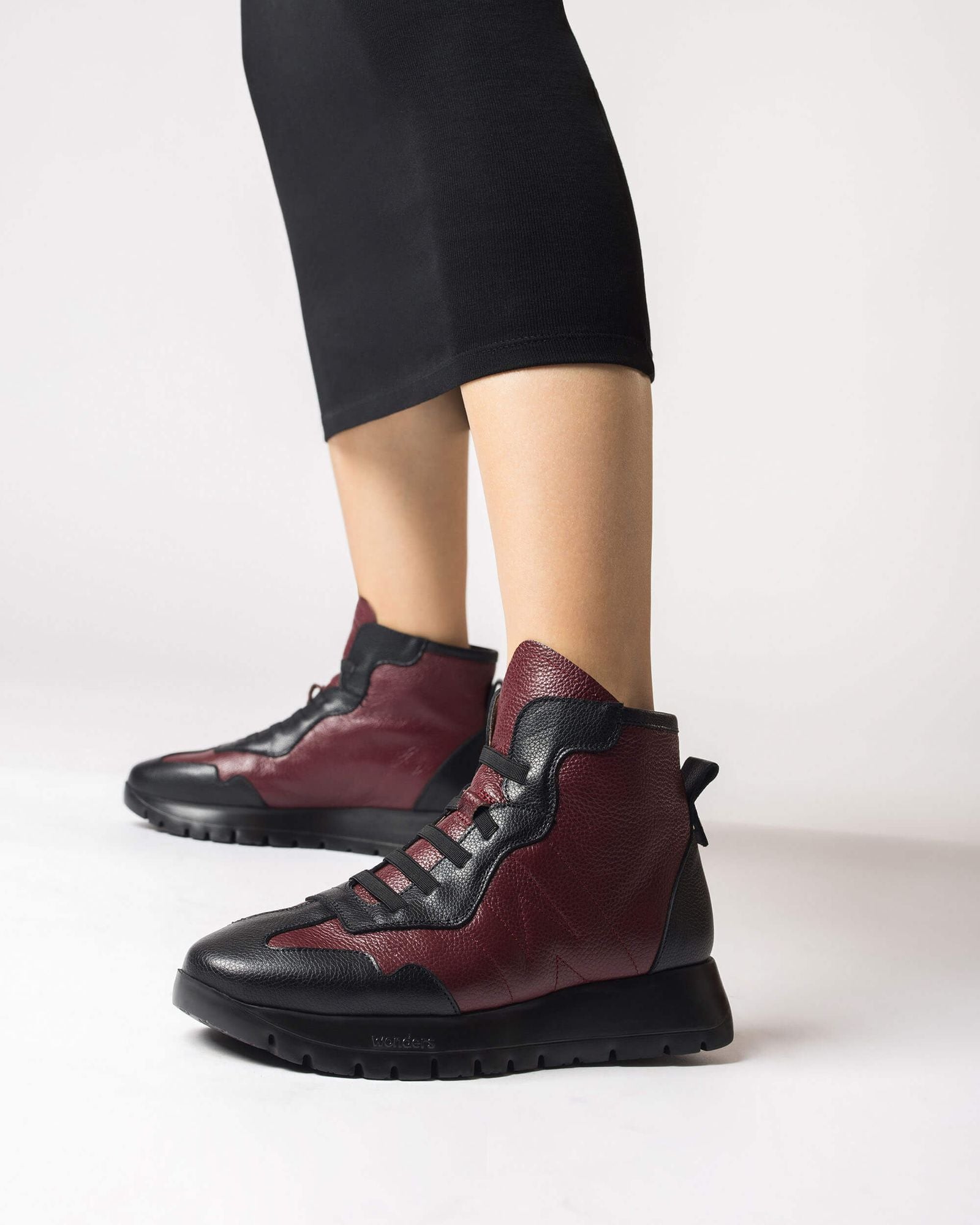 Wonders A-2451 NEGRO/VINO