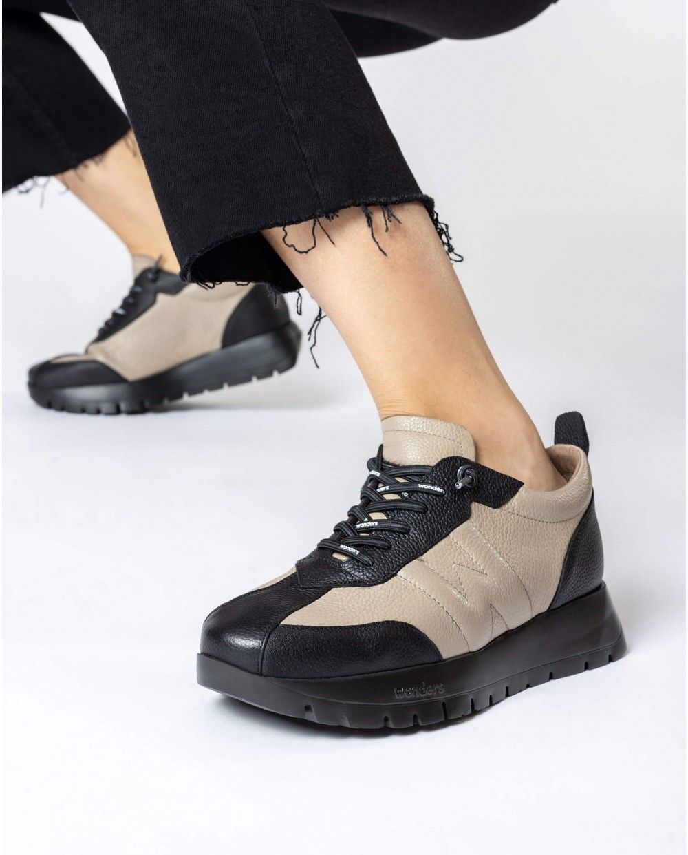 Wonders A-2431 Negro-Taupe