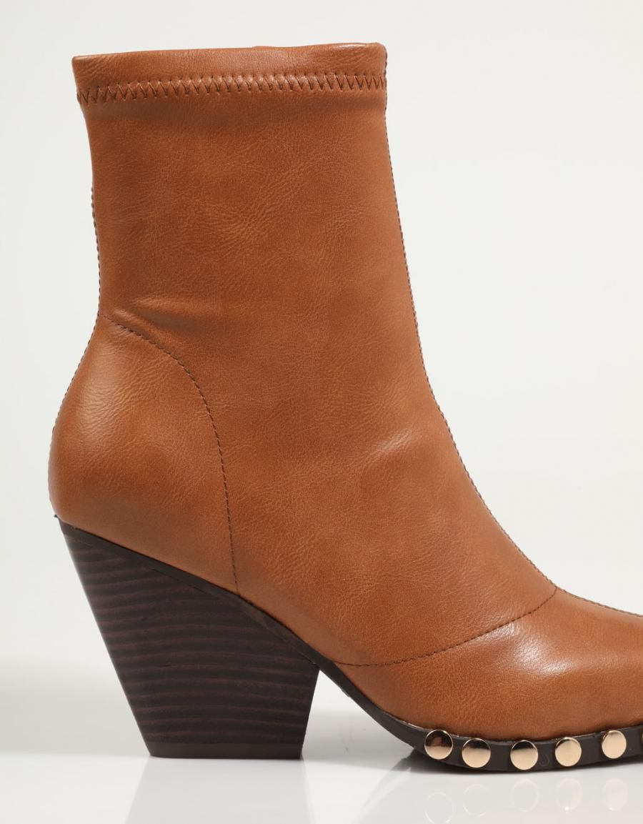Noa Harmon 8072 Cuero