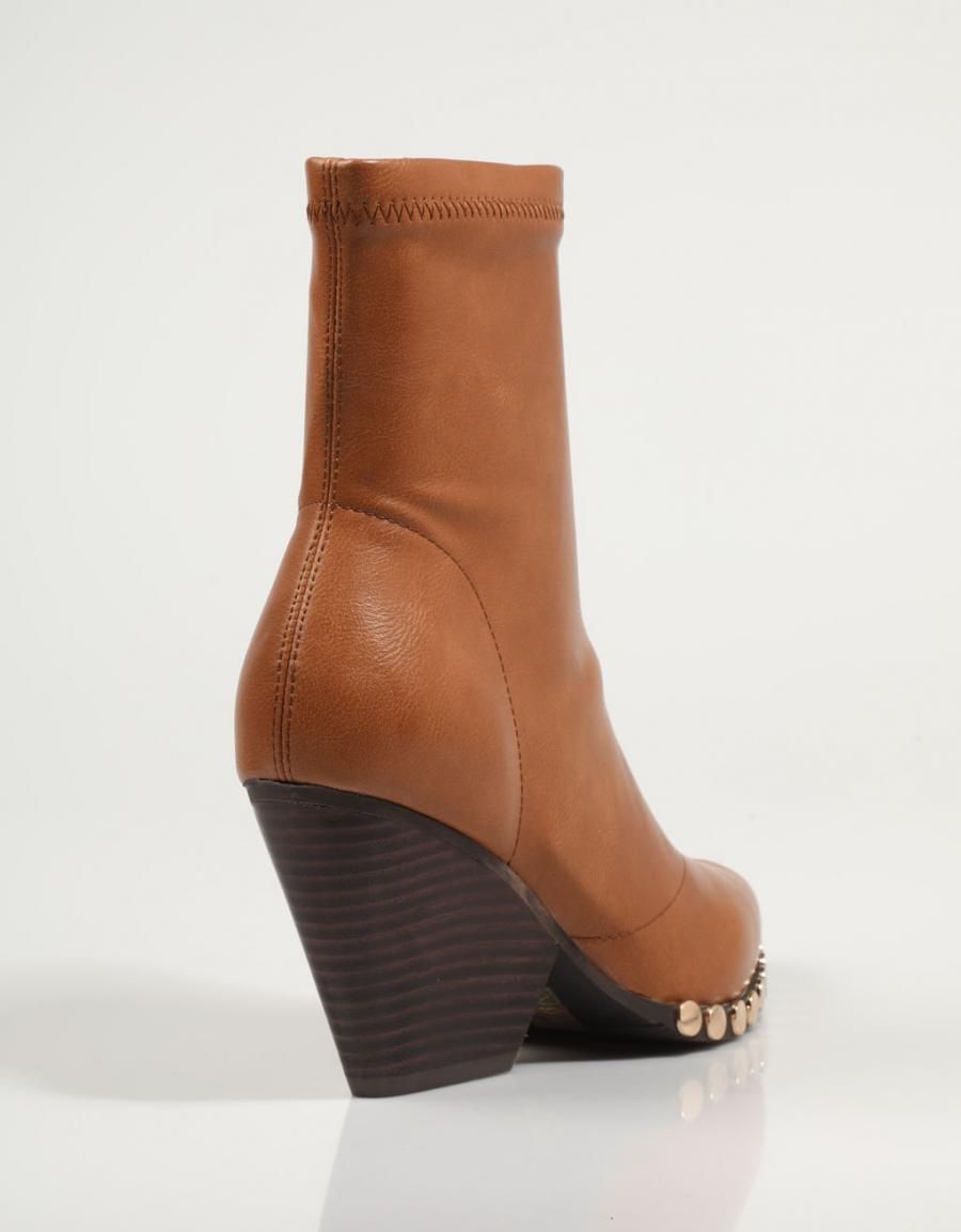 Noa Harmon 8072 Cuero